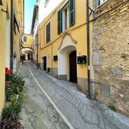Casa Elio Appartement *